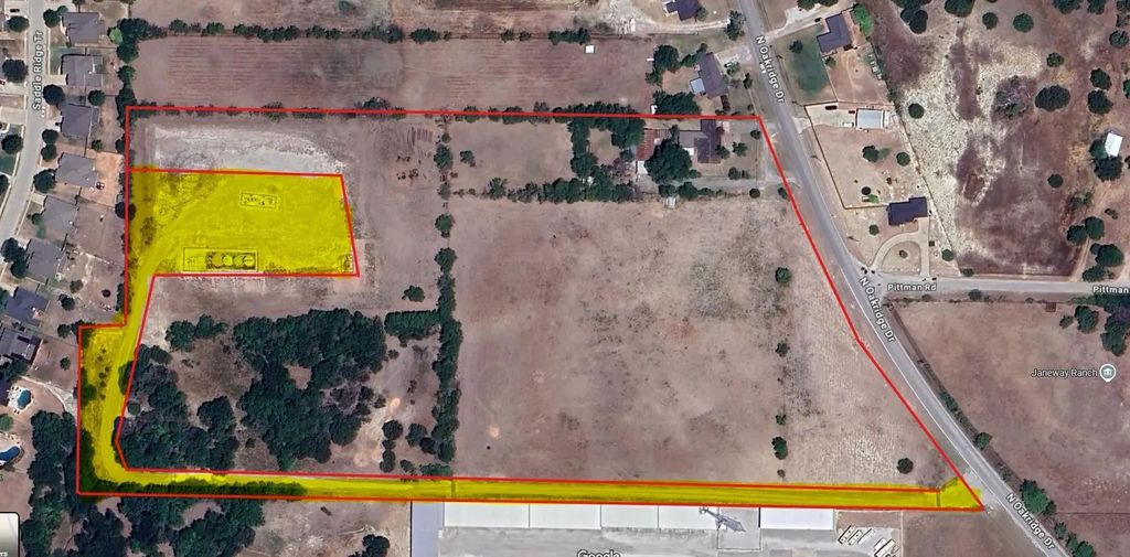 705 N Oakridge Drive, Weatherford