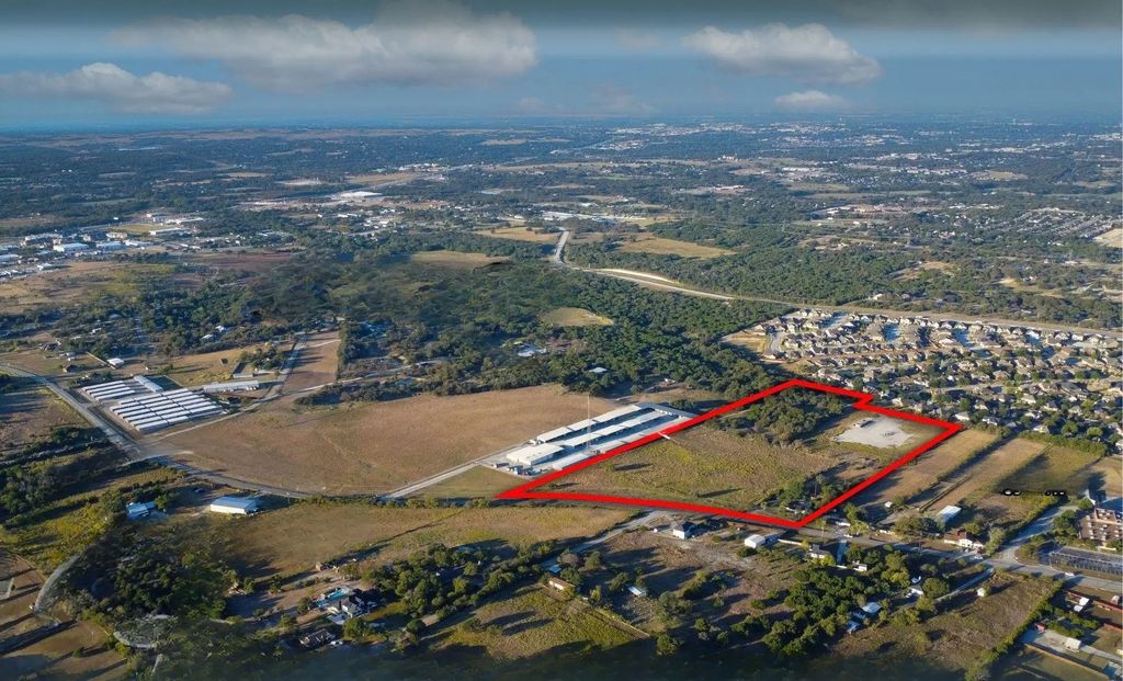705 N Oakridge Drive, Weatherford