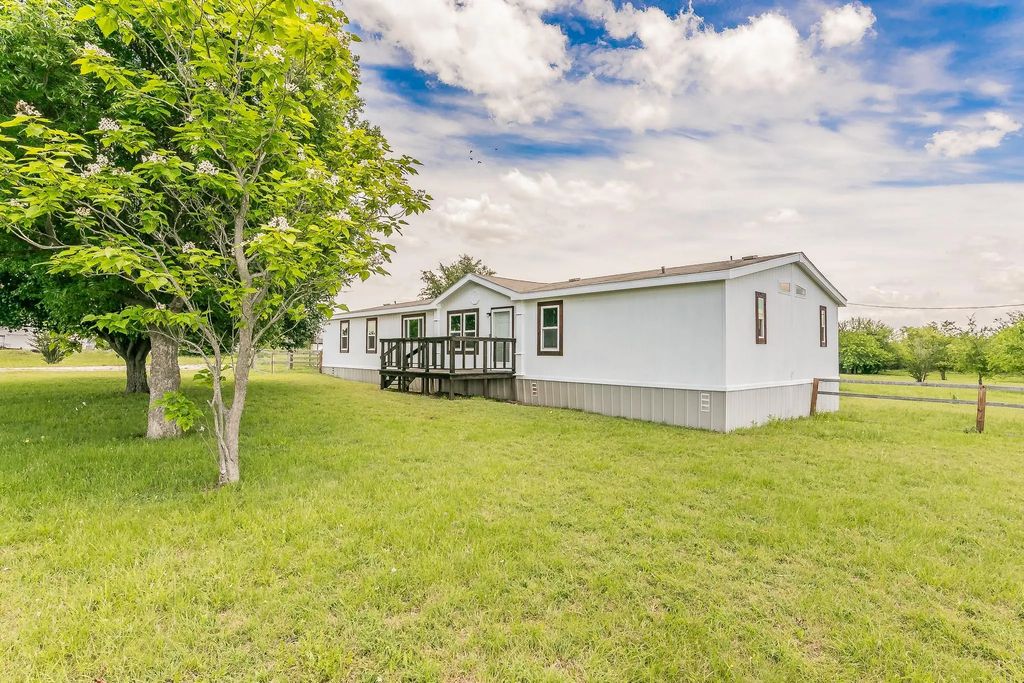 249 Private Road 4434, Rhome