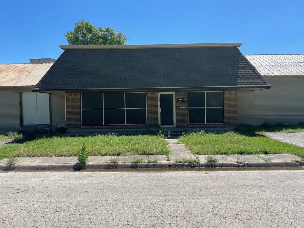 517 E Broadway Street 304, Gainesville