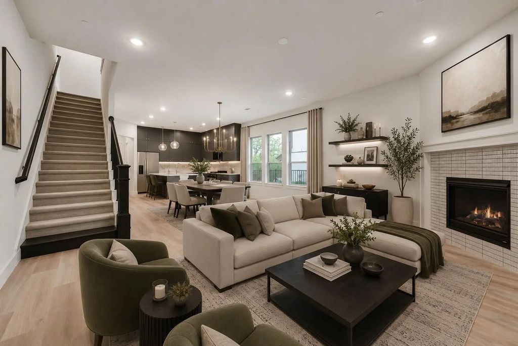 444 Waters Edge Drive 721, Hickory Creek