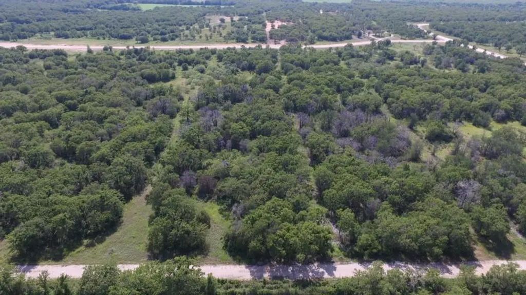 Lot 89 Paradise Oaks, Perrin