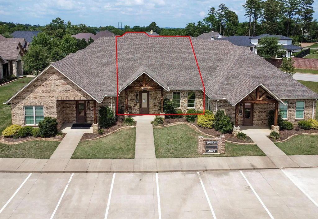 2311 Dueling Oaks Drive 20, Tyler