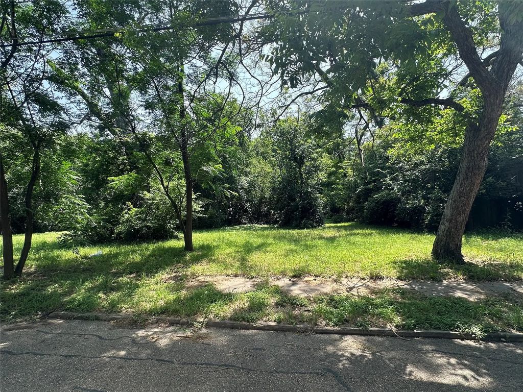1604 N 9th Street, Waco