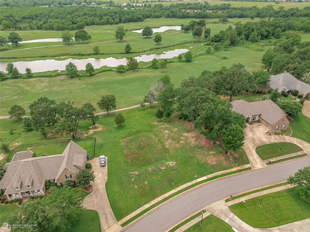 46 Golf Club Drive, Haughton