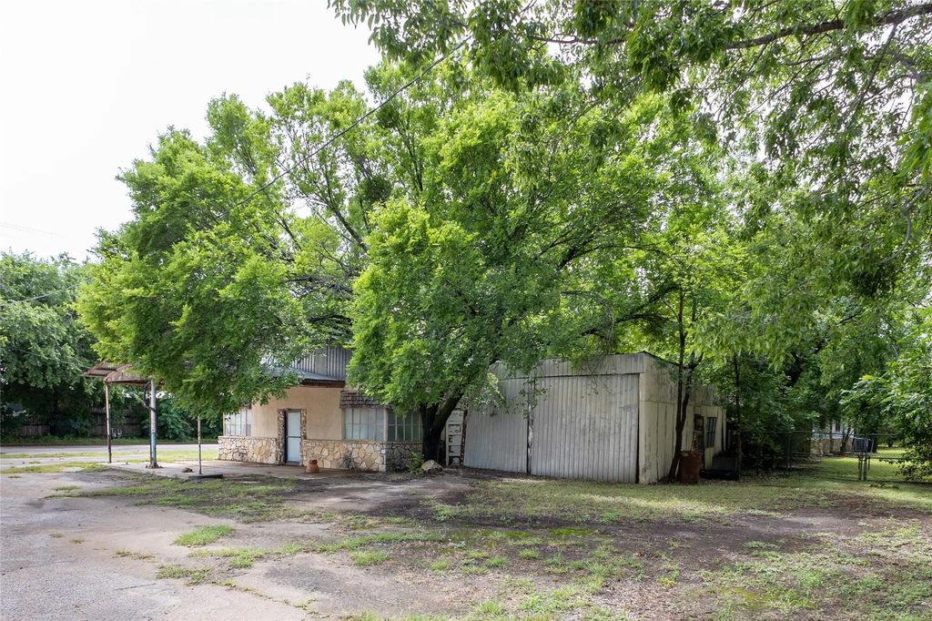 210 Austin Road, Glen Rose