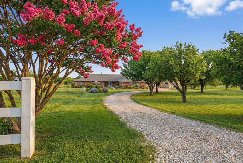 929 County Line Church Road, Whitesboro