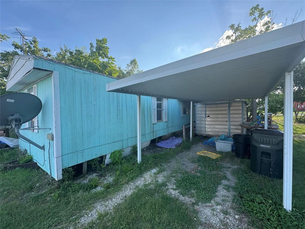 315 S Kennedy Street, Penelope