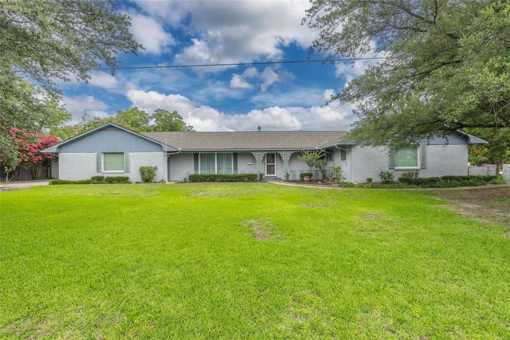1302 Culver Street, Commerce