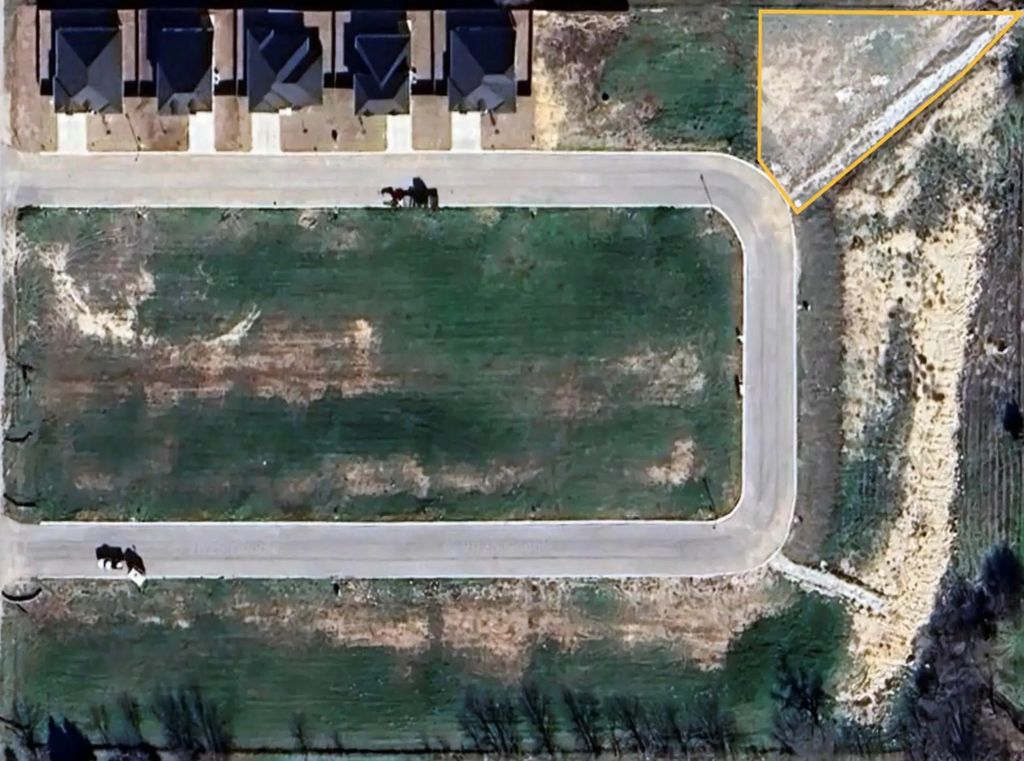 422 Cirrus Circle, Muenster