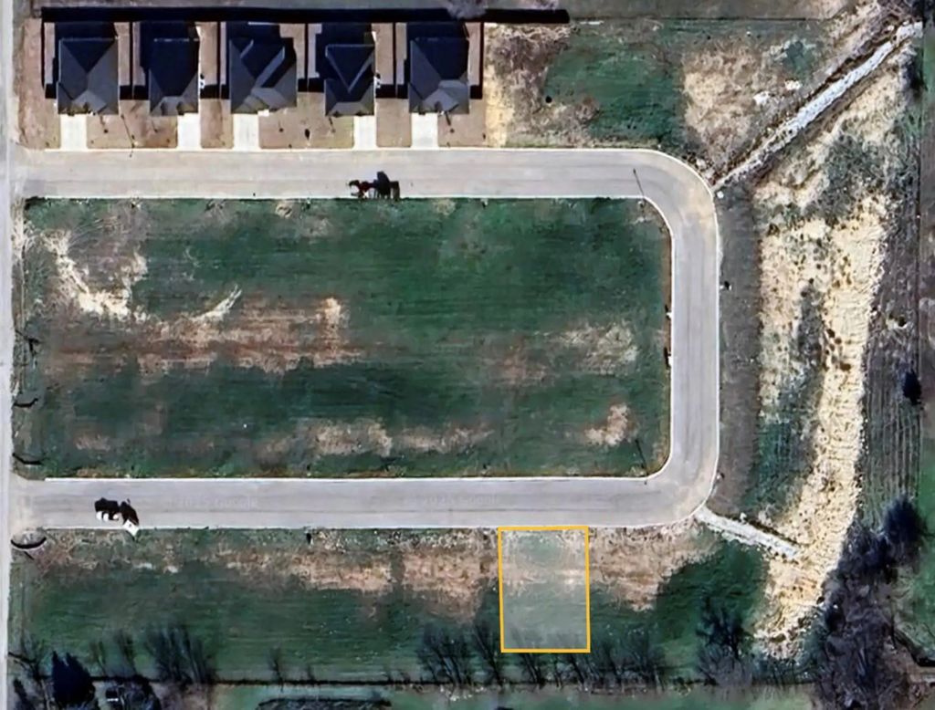 410 Cirrus Circle, Muenster