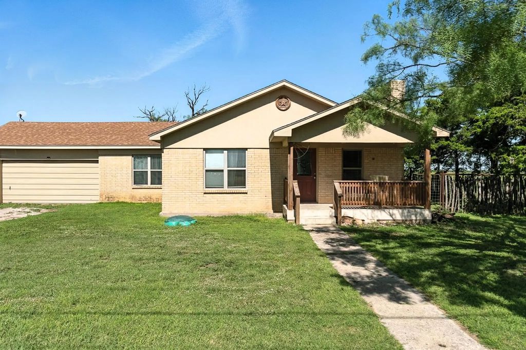 11775 Cr 242, Clyde