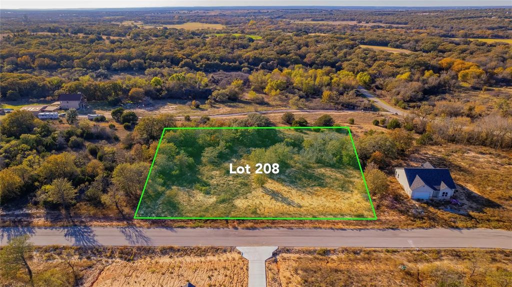 208 Jefferson Way, Weatherford