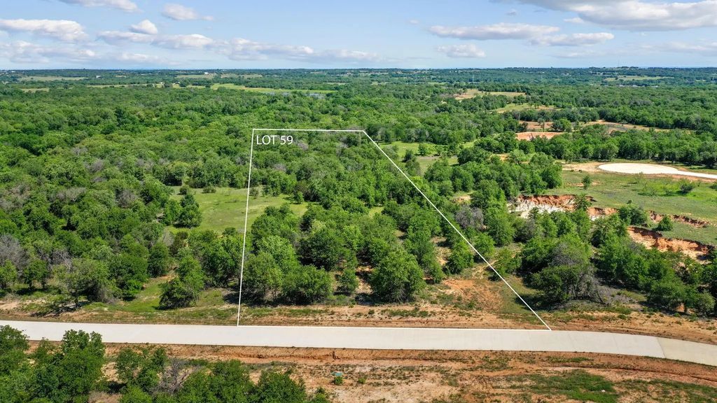 8008 Oak Grove Court, Poolville