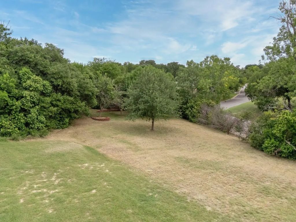 Tbd Valley Brook Circle, Woodway