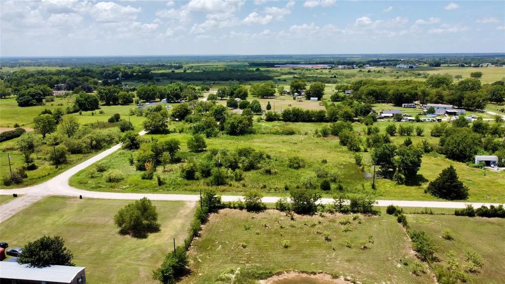 213 County Road 3072, Corsicana