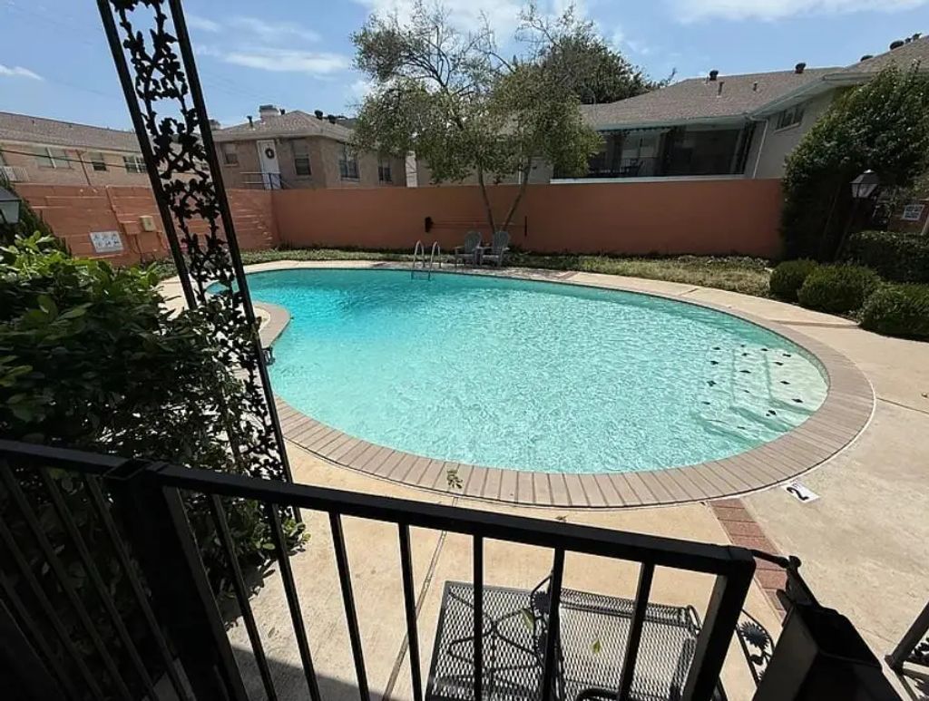 8620 Baltimore Drive 101, Dallas
