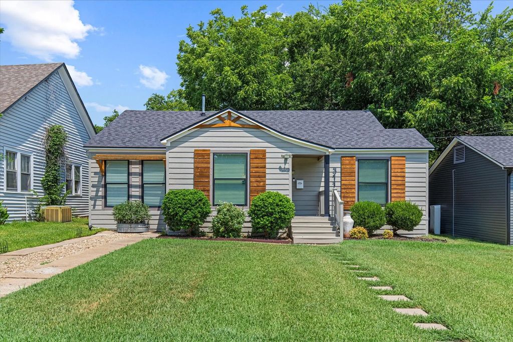 311 W Scott Street, Sherman