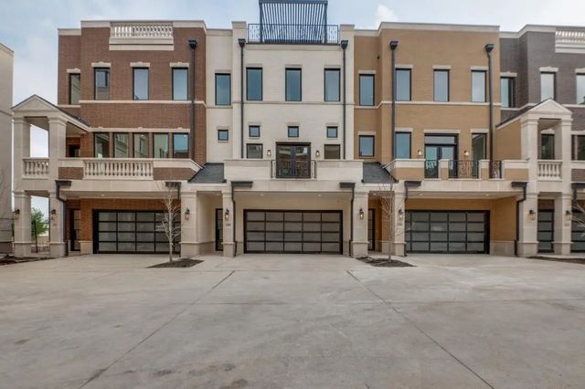 250 E Dallas Road 119, Grapevine