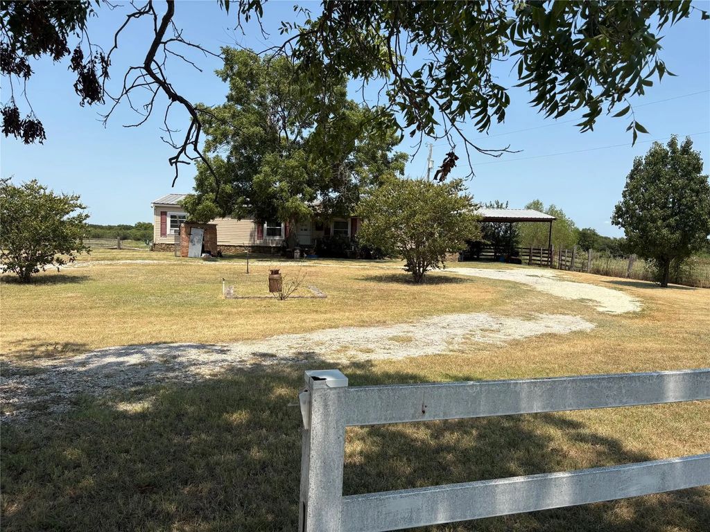 912 Highway 36 W, Rising Star
