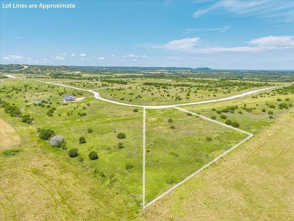 1307 Hidden Valley Road, Glen Rose
