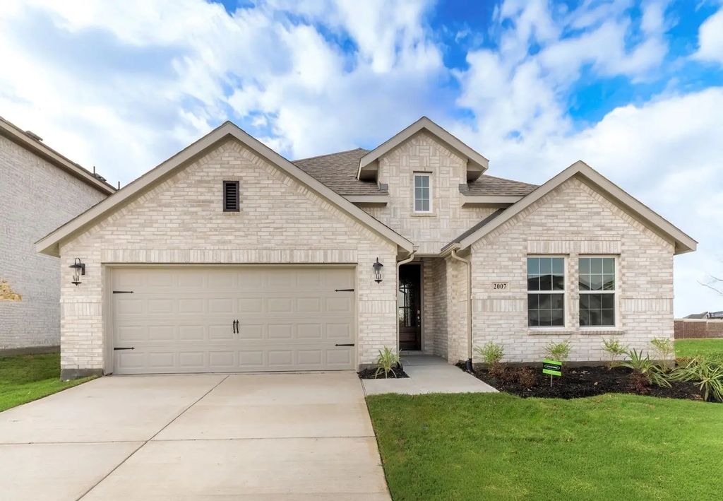 2007 Brackett Pond Road, Forney