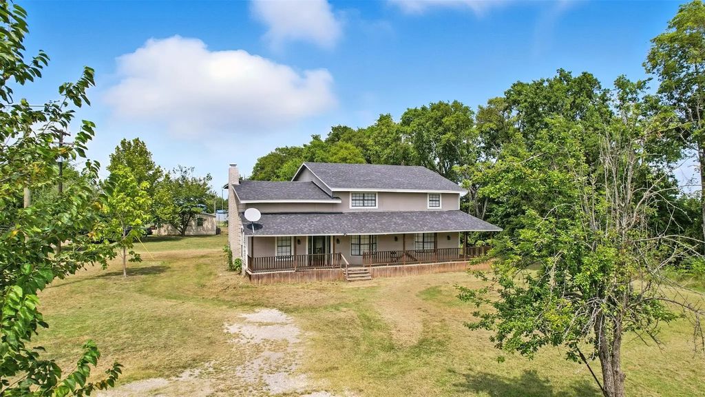 608 White Oak, Dodd City