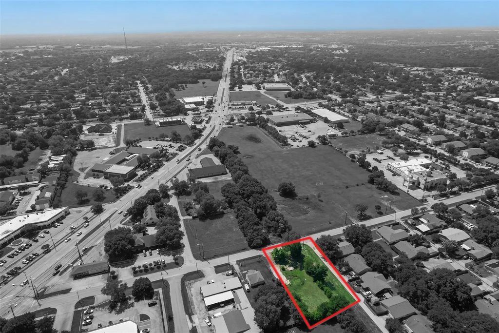 609 Gatewood Road, Garland