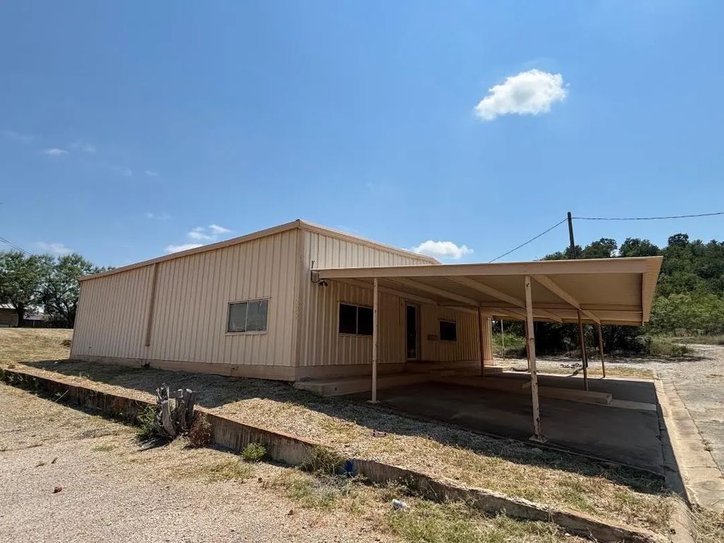 203 Sw 7th Avenue, Mineral Wells