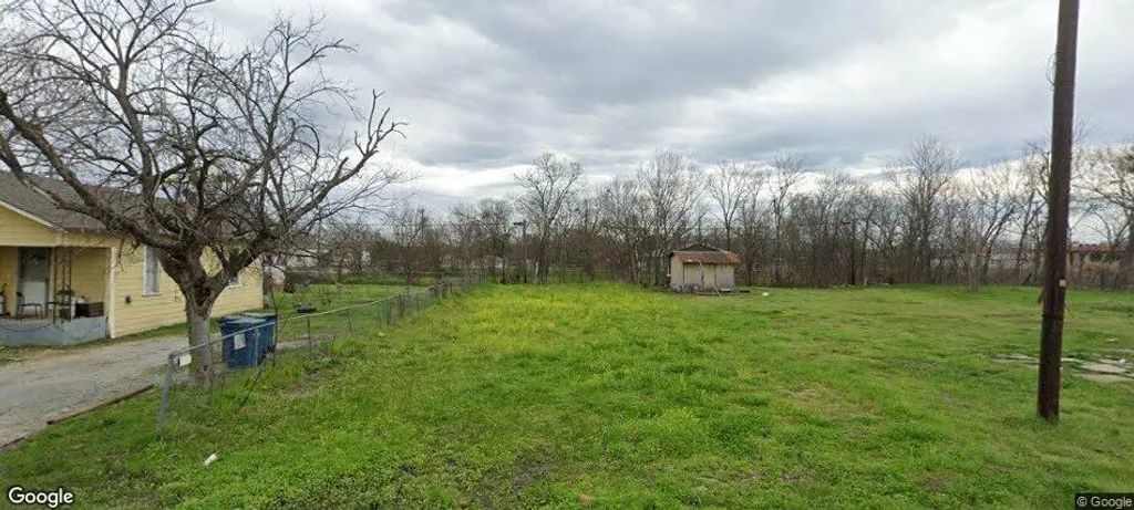 611 E 11th Avenue, Corsicana