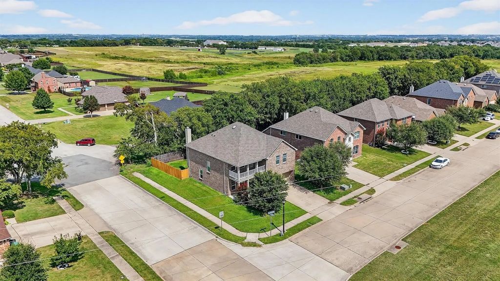 4515 Hummingbird Drive, Sherman