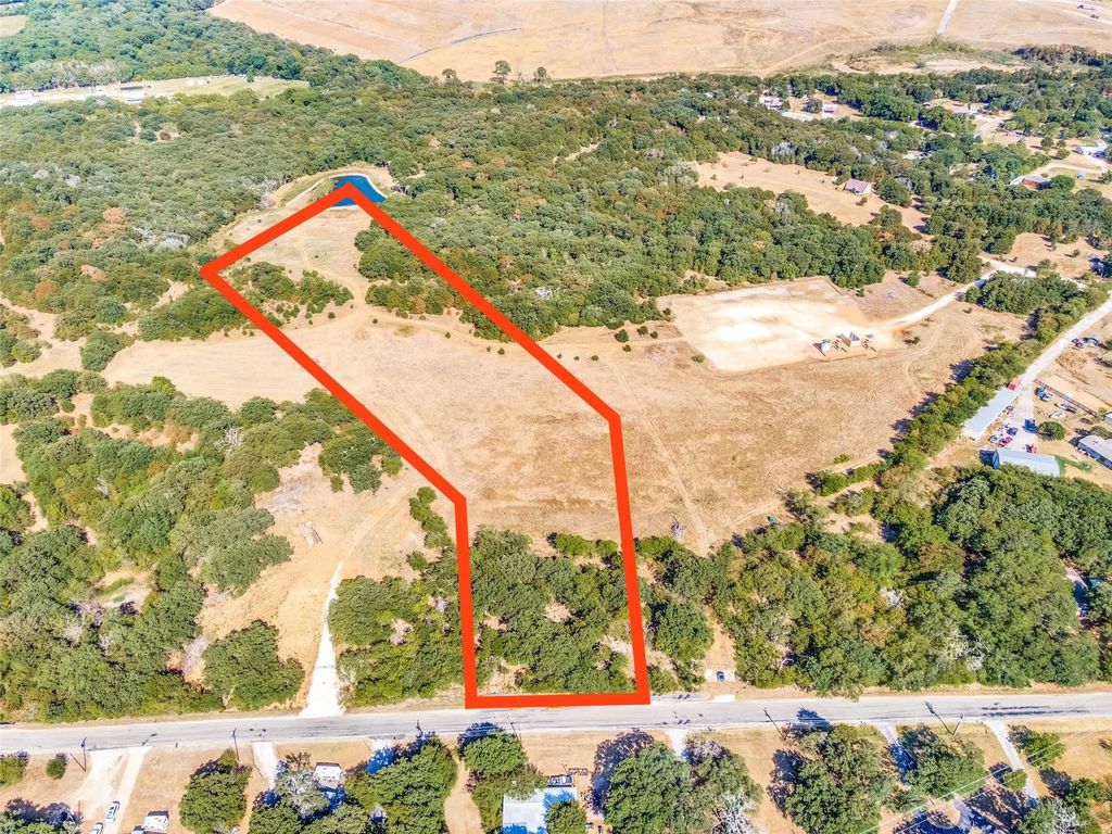 3635 Cr 401, Alvarado