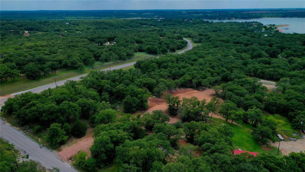 103 Seneca Trail N, Nocona
