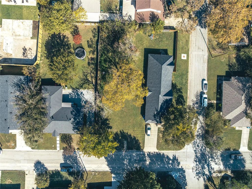 1102 W Erwin Avenue, McKinney