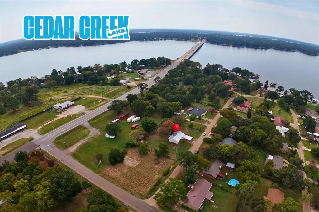 107 E Bayside Drive, Mabank