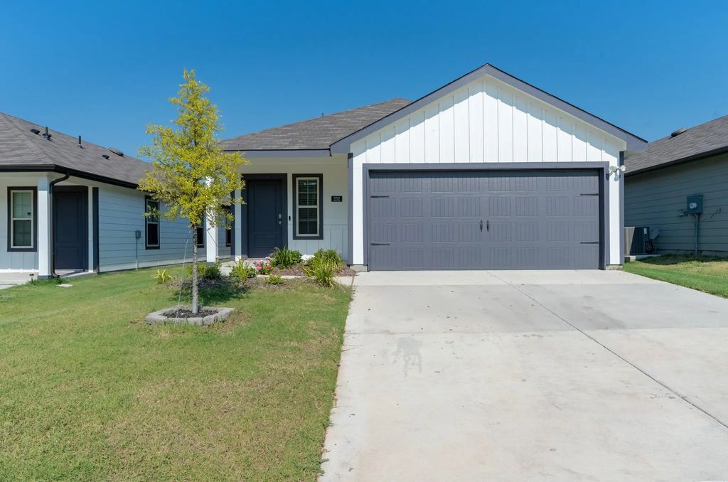 232 Vitex Drive, Royse City