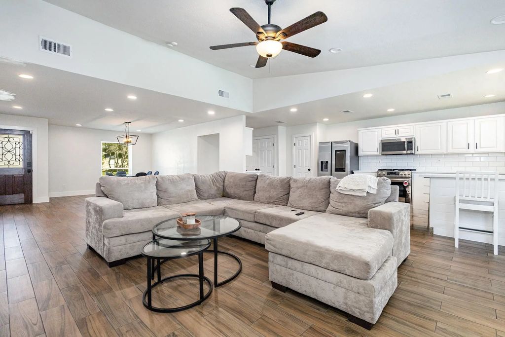 1616 Montana Trail, Plano