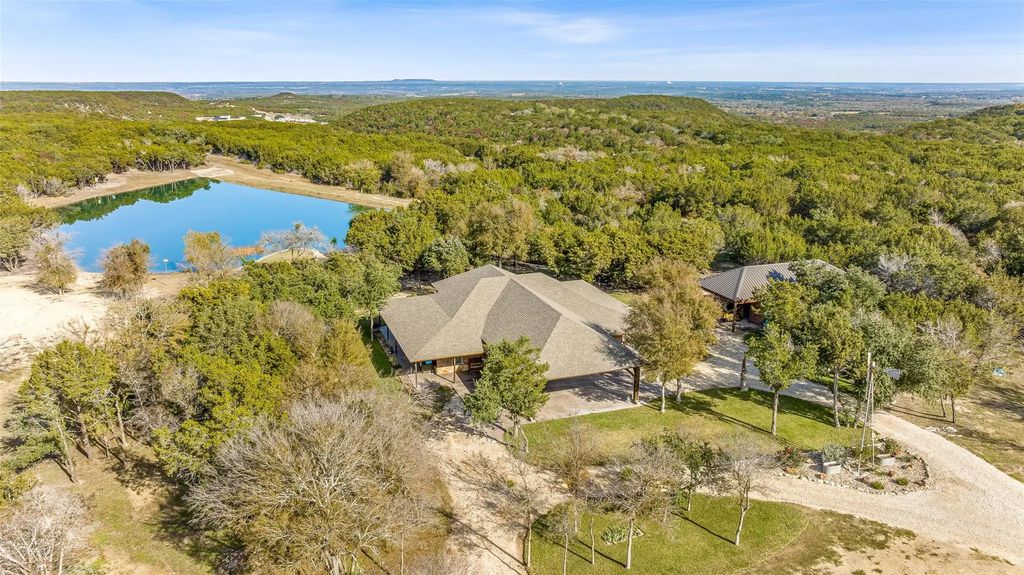 2113 County Road 2012, Glen Rose
