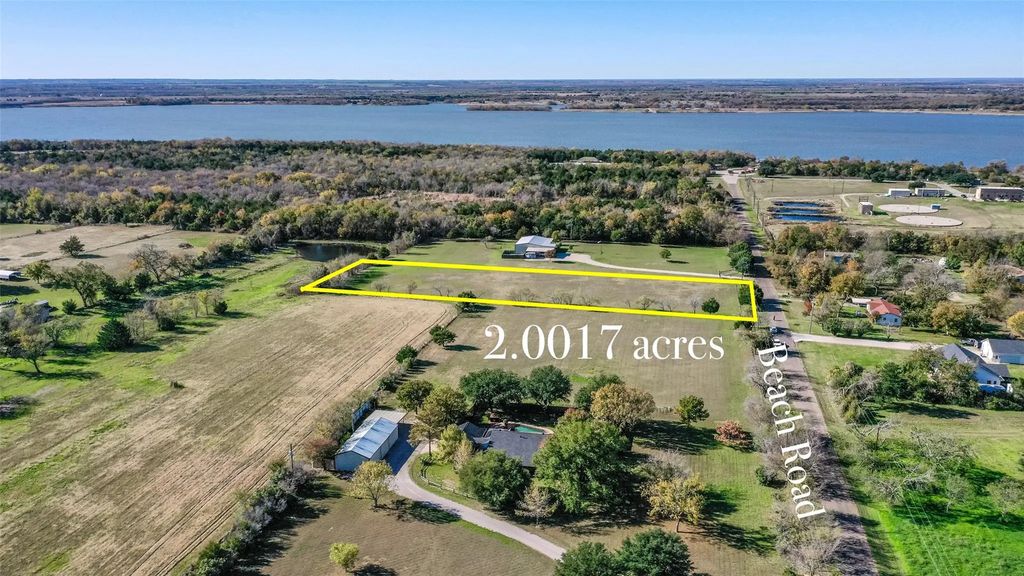 4111 Beach Road, Ennis