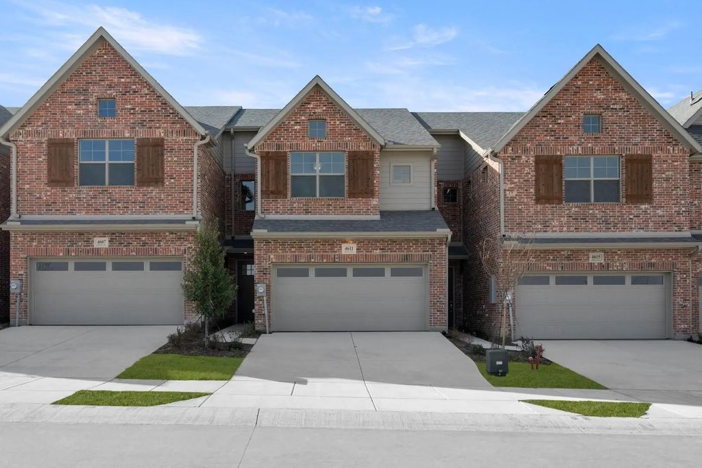 4611 Hawks Trail, Oak Point