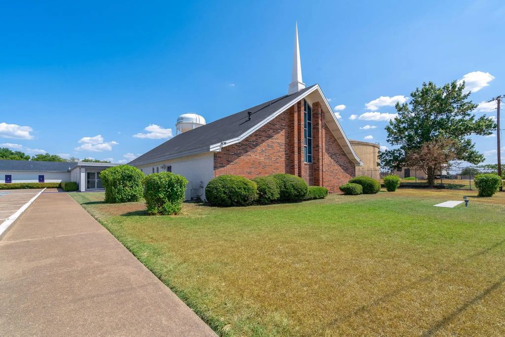 200 E Carr Lane, Duncanville