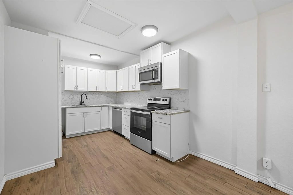 620 S Charles Street, Sherman
