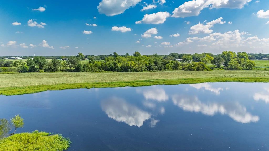 31 Acres Texas Highway 19 S, Brashear