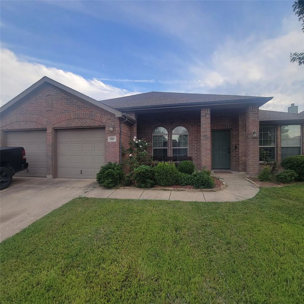 2007 Eagle Lake Drive, Forney