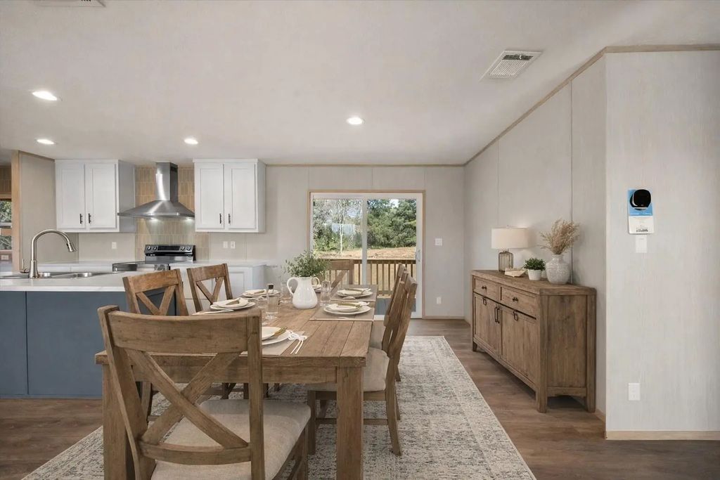 1499 Se Cr 3135, Corsicana