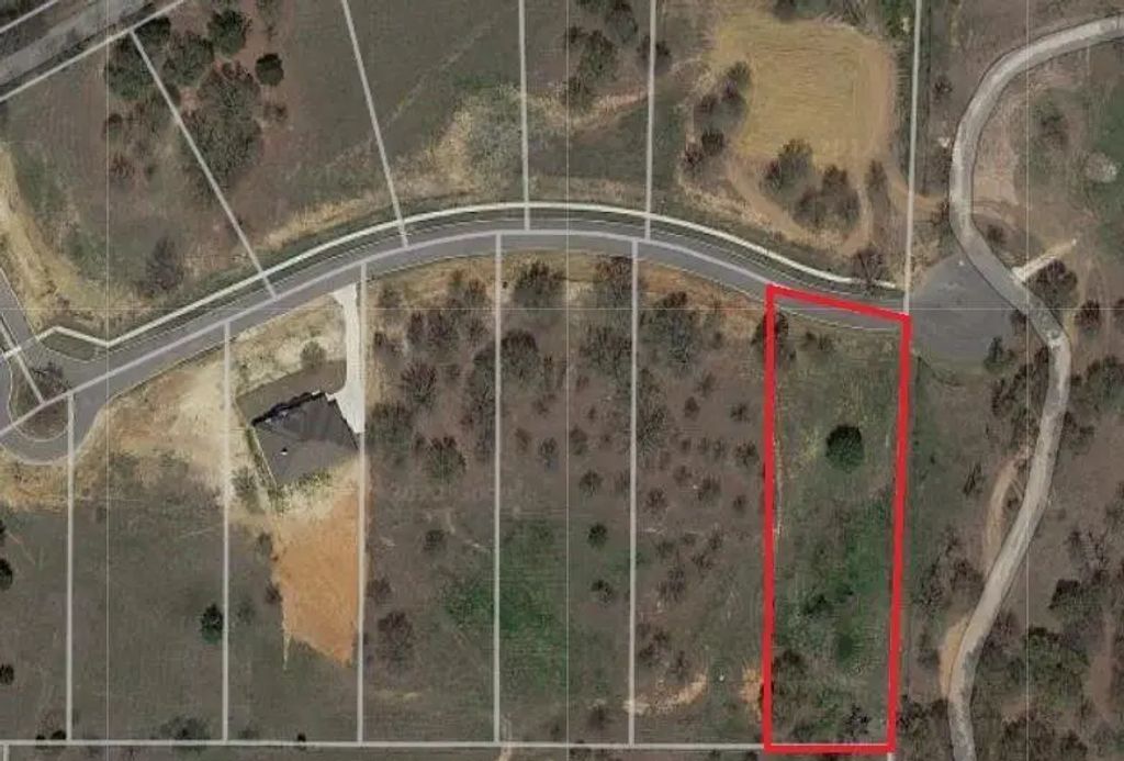 4032 Highland Oaks Lane, Cleburne
