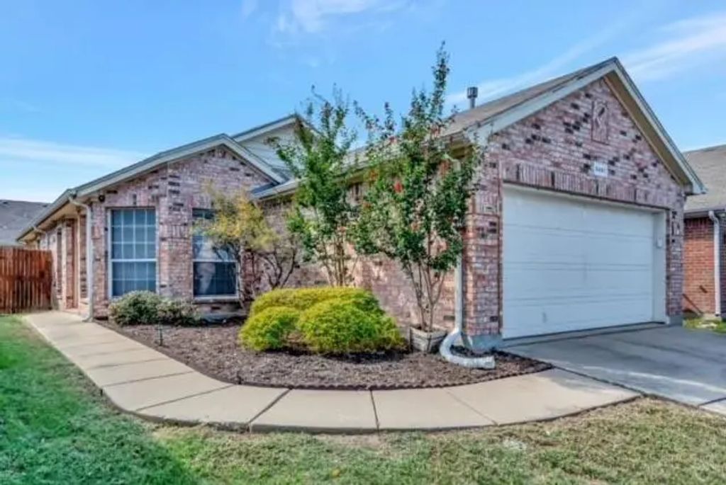 6461 Regina Drive, Fort Worth