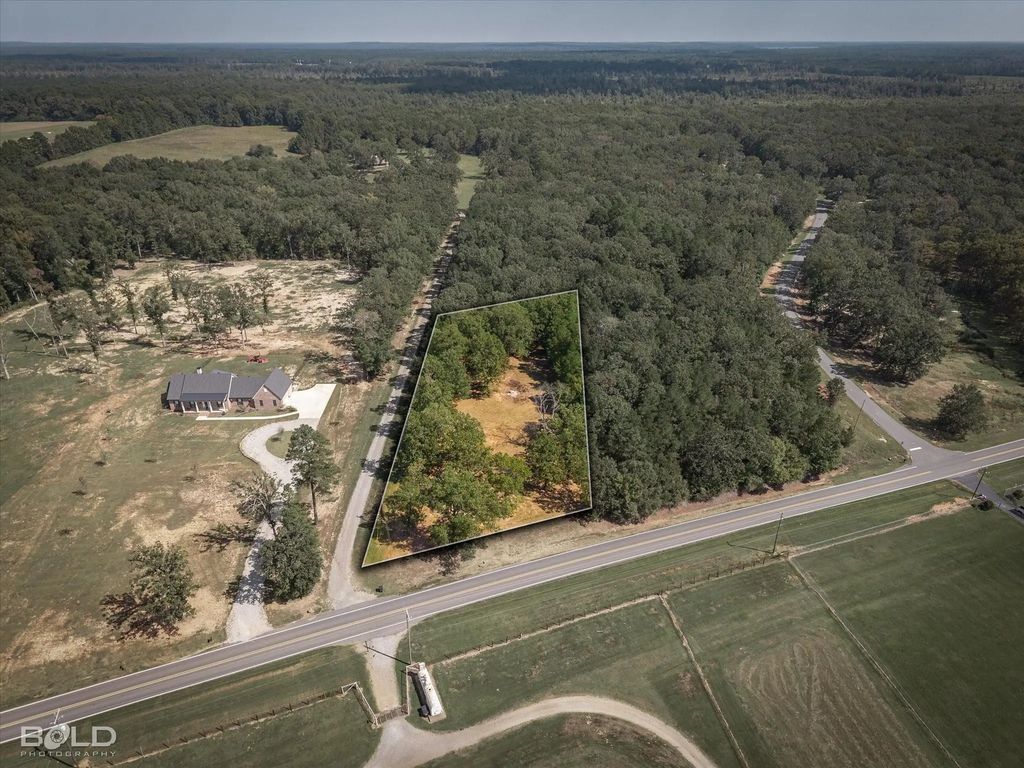 1228 Old Plain Dealing Road, Benton
