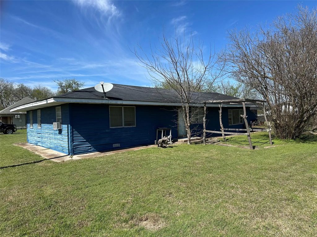 5273 Fm 73 Road, Prairie Hill