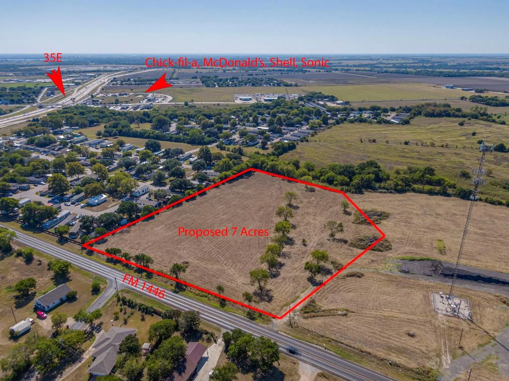 1315 Fm 1446, Waxahachie